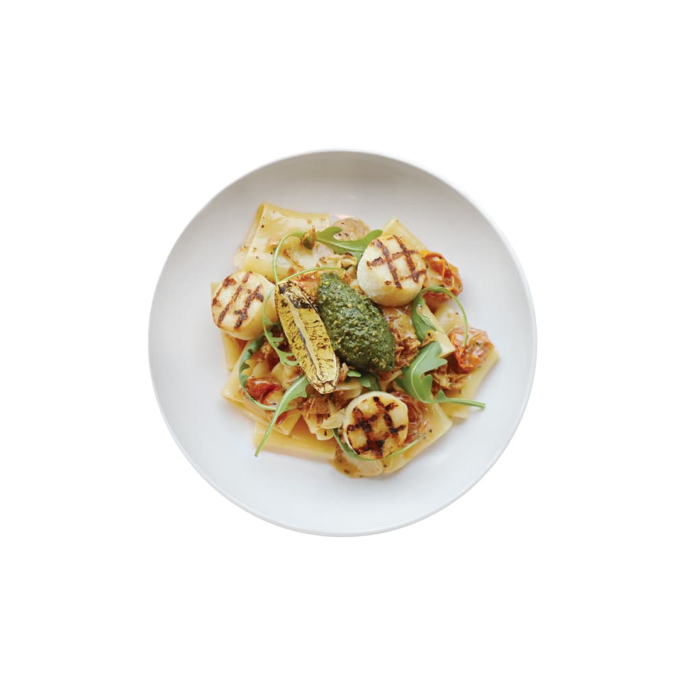 Basil Pesto Pasta with Grilled Scallop